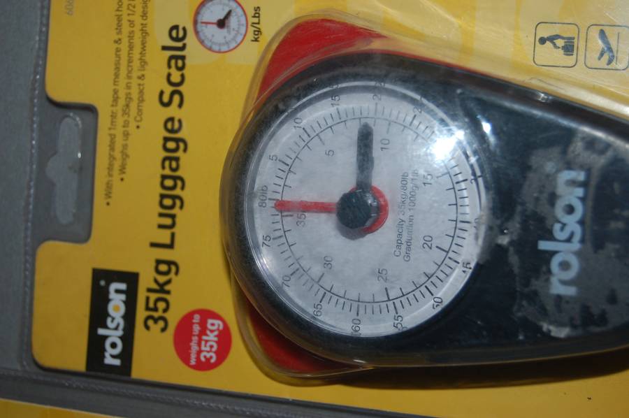 ROLSON 35KG PORTABLE SCALE WITH LBS OR KG MEASUREMENT