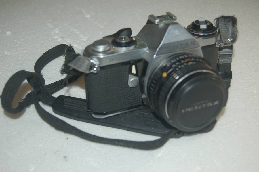 PENTAX CAMERA COLLECTION ME AND ME SUPER WITH 100-300 PENTAX ZOOM LENS FOR ROLL FILM