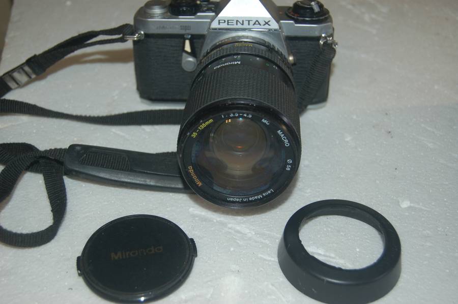 PENTAX CAMERA COLLECTION ME AND ME SUPER WITH 100-300 PENTAX ZOOM LENS FOR ROLL FILM