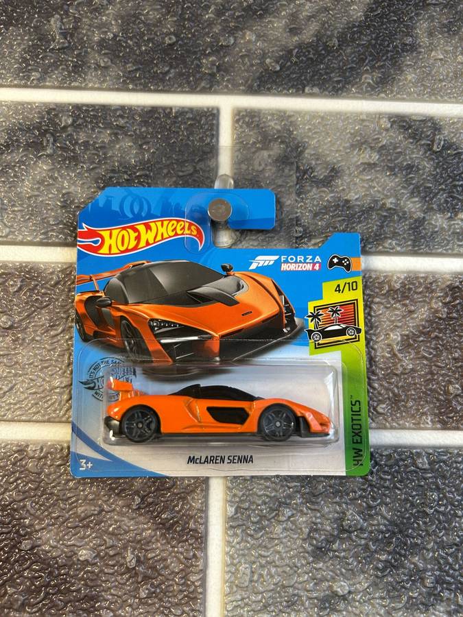 Hot Wheels McLaren Senna 4/10