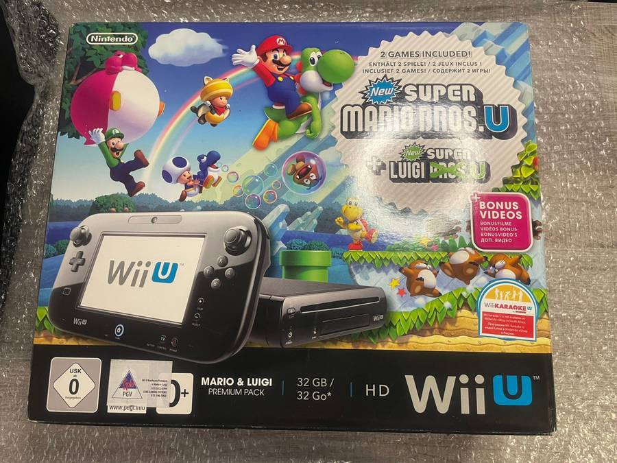 Nintendo Wii U Premium Set Boxed :  (32 GB)
