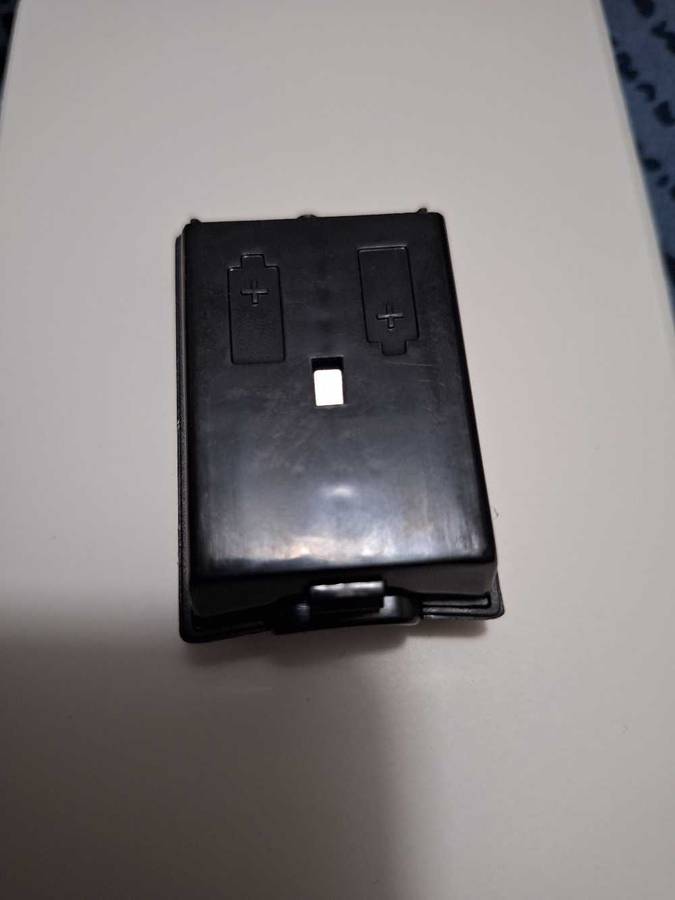 XBOX 360 - Third Party Replacement Battery Holder