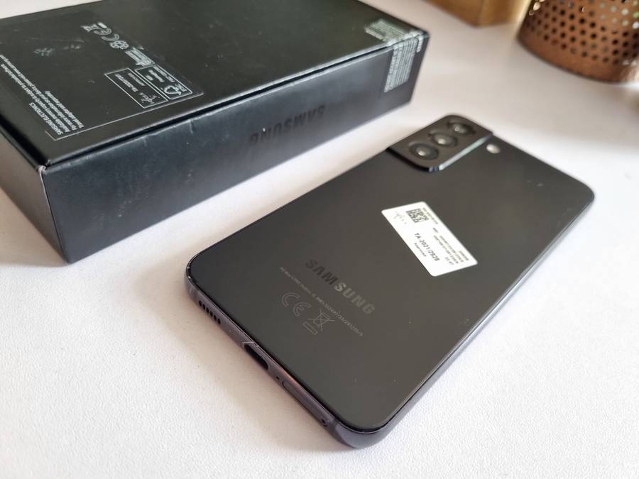 Samsung Galaxy S22 (256GB)