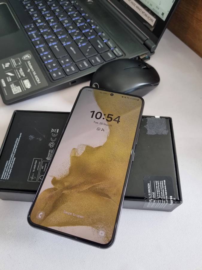 Samsung Galaxy S22 (256GB)