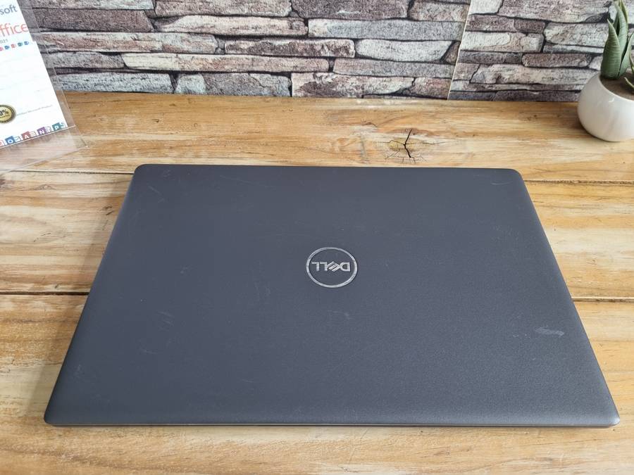 Dell Latitude 3510 Core i7 - 10510U/ 12GB DDR4 RAM/ 256GB NVMe SSD/ 15.6" FHD 1080/ Backlit LED Keys