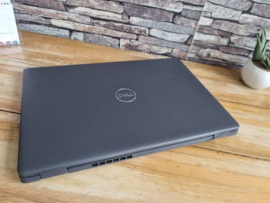 Dell Latitude 3510 Core i7 - 10510U/ 12GB DDR4 RAM/ 256GB NVMe SSD/ 15.6" FHD 1080/ Backlit LED Keys