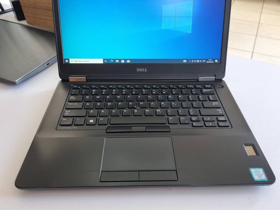 Dell latitude 5470 Core i5 - 6200U/ 8GB DDR4/ 500GB HDD/ 14" FHD 1080p Display/ Backlit Keys