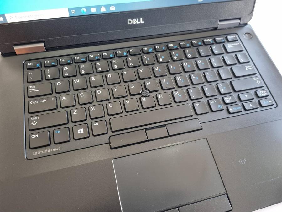 Dell latitude 5470 Core i5 - 6200U/ 8GB DDR4/ 500GB HDD/ 14" FHD 1080p Display/ Backlit Keys