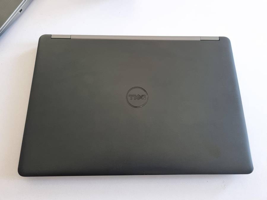 Dell latitude 5470 Core i5 - 6200U/ 8GB DDR4/ 500GB HDD/ 14" FHD 1080p Display/ Backlit Keys