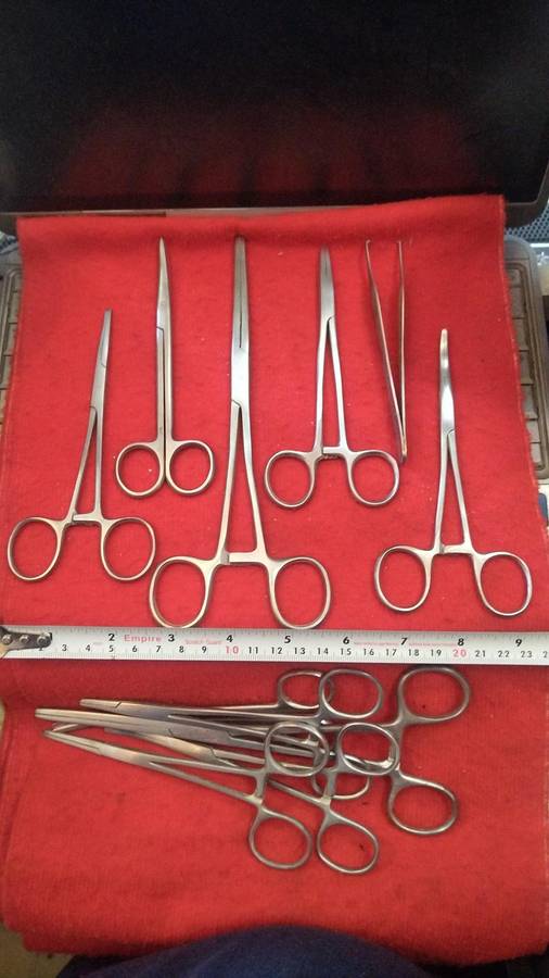1 lot of 11 assorted steel surgical instruments