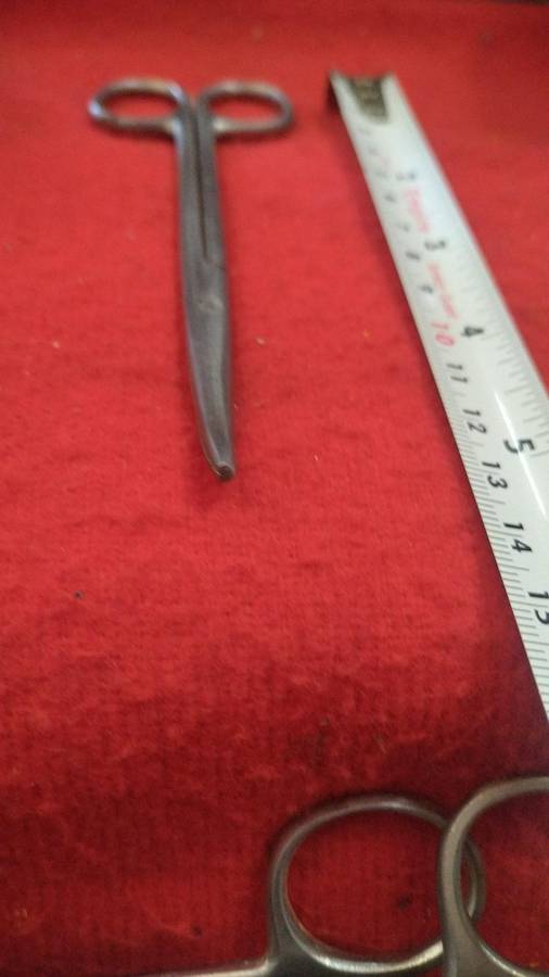 1 lot of 11 assorted steel surgical instruments