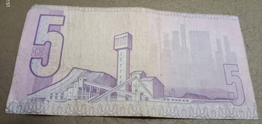 Circulated G de Kock R5 note in good condition. YOP*: 1989