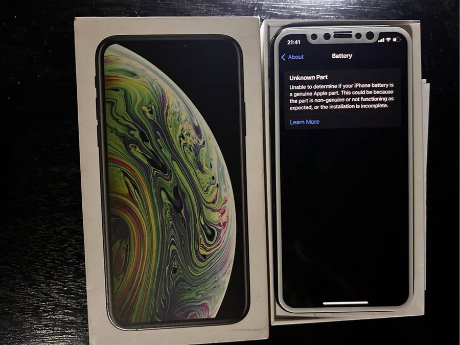 Iphone xs 256gb *refurbished*