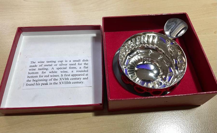 Wine Tasting Pewter cup - very trendy - in excellent condition