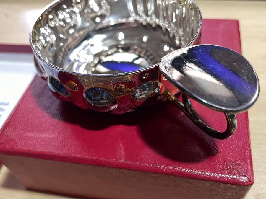 Wine Tasting Pewter cup - very trendy - in excellent condition