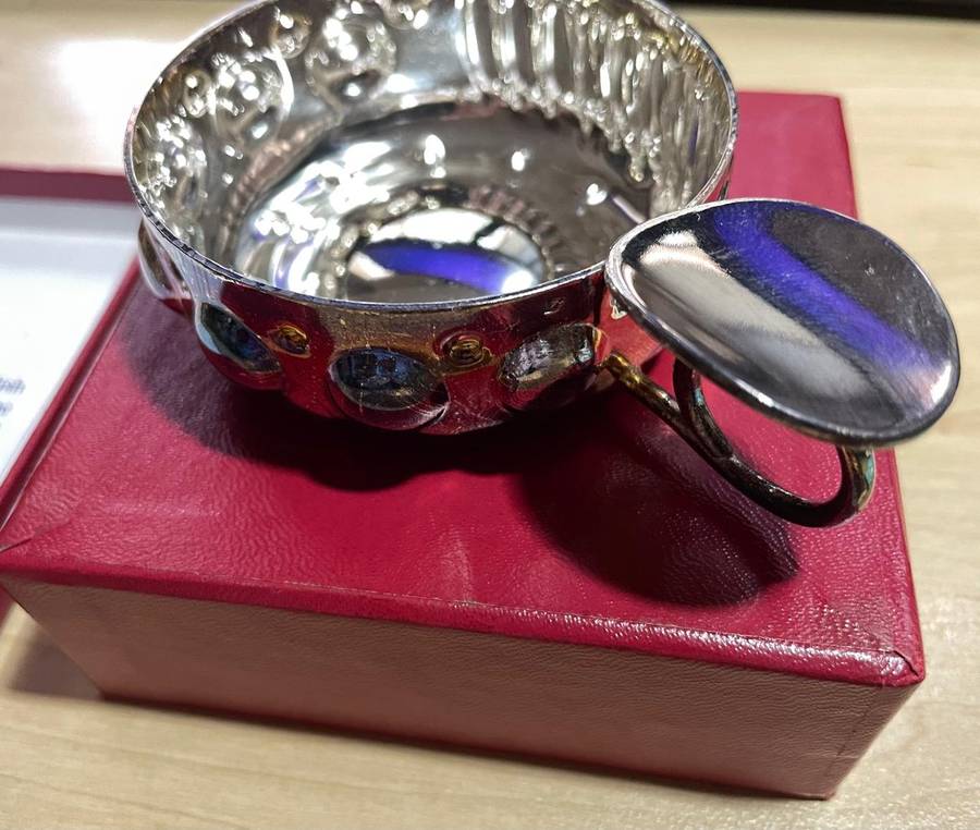 Wine Tasting Pewter cup - very trendy - in excellent condition