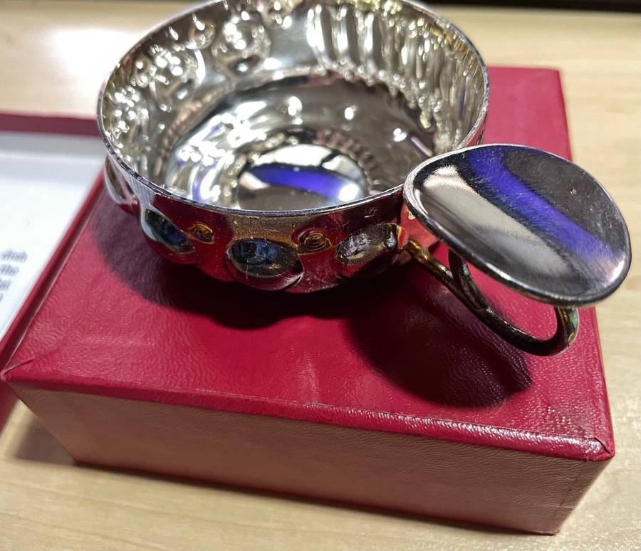 Wine Tasting Pewter cup - very trendy - in excellent condition