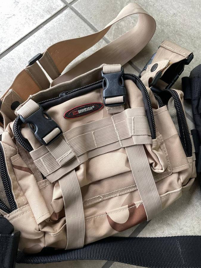 Shooting kit : Blackhawk Knee &Elbow Guards plus Blackhawk belt and Shoulder Utility Bag