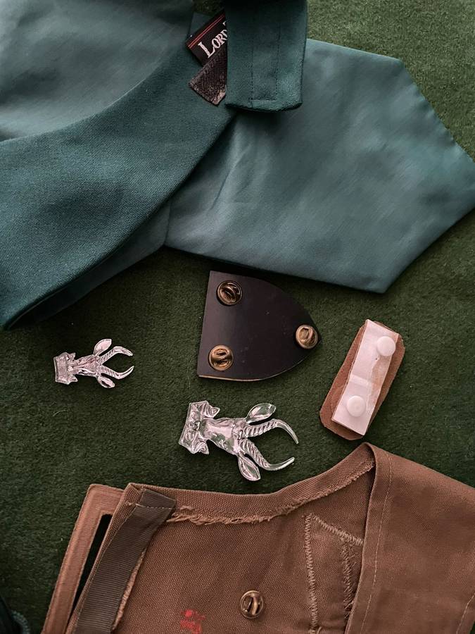 SADF : Infantry school instructor lot - cravat / rank / lanyard / shoulder flash - low start