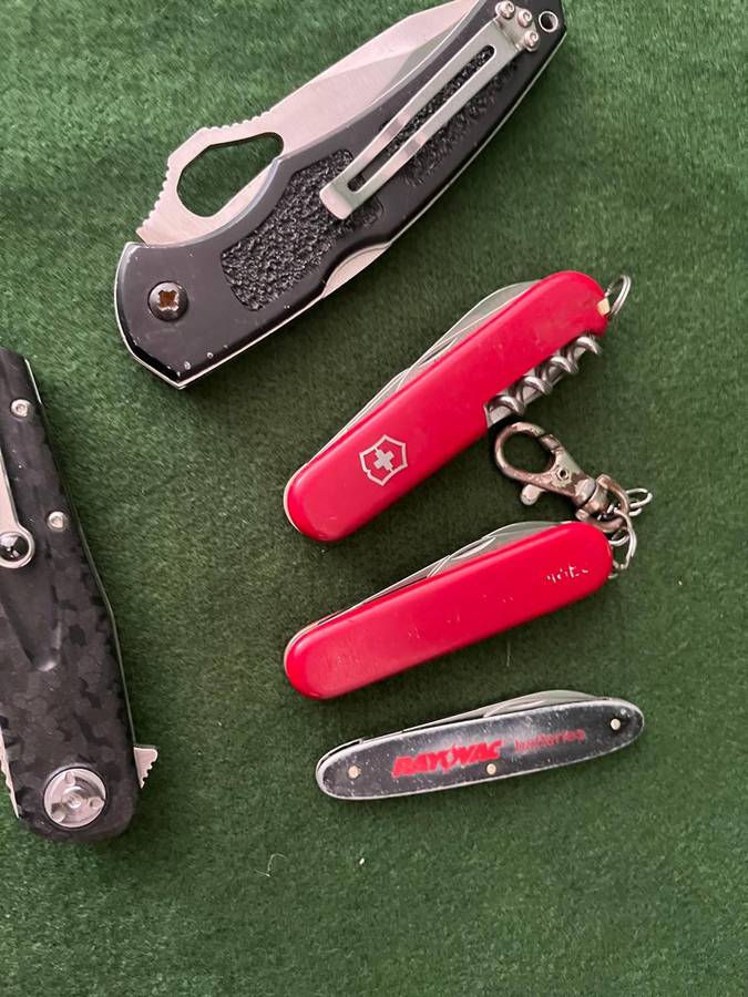 Knife Job lot of 5  : CRKT / Swiss Army and others - take a look