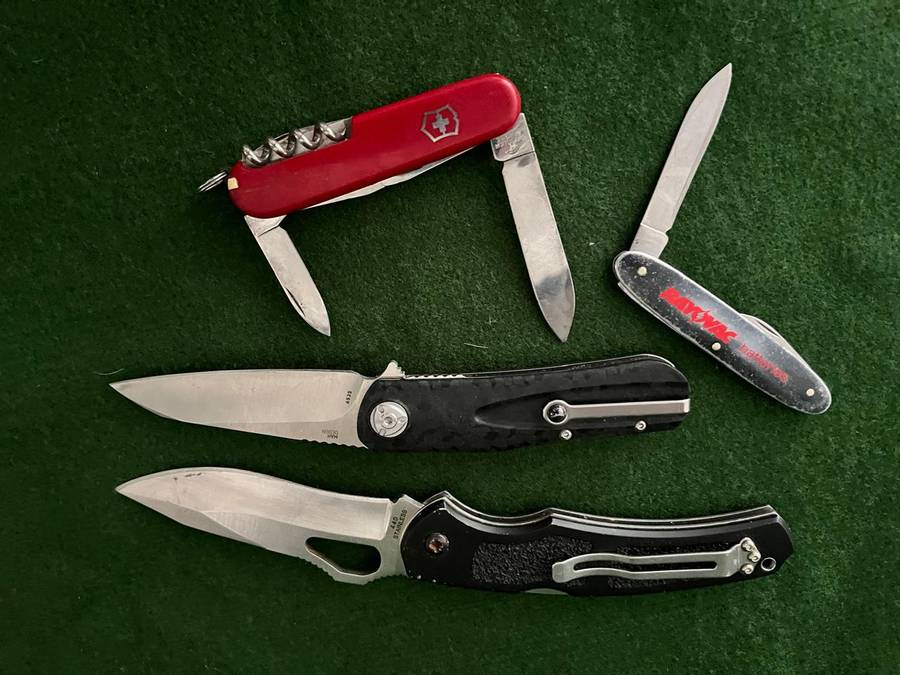 Knife Job lot of 5  : CRKT / Swiss Army and others - take a look