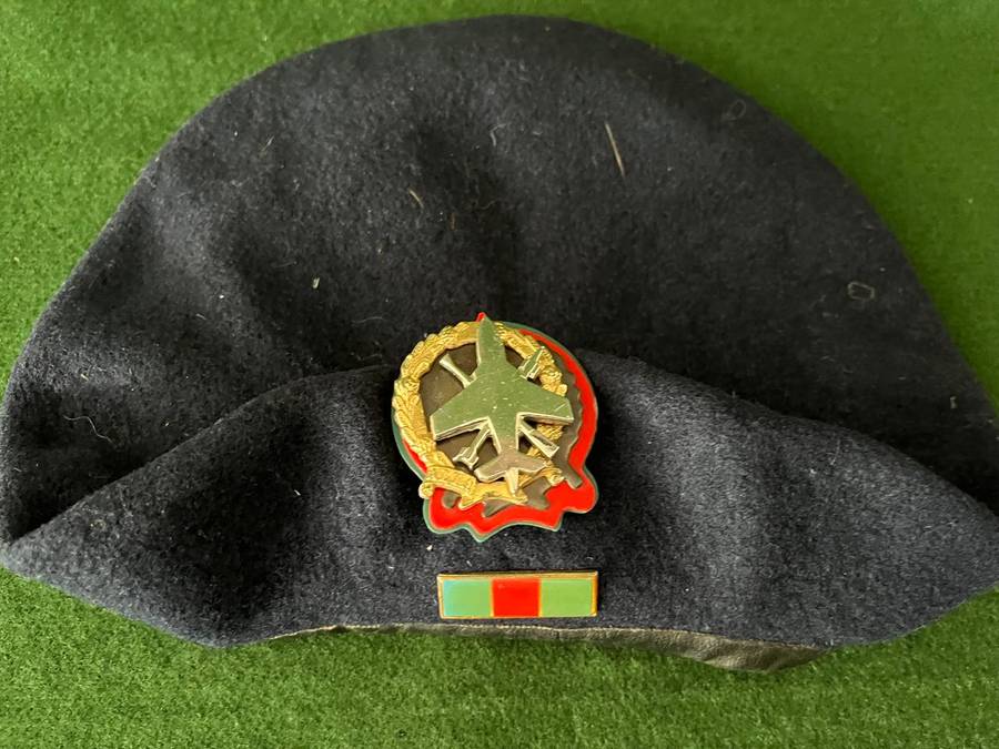 SADF : Ant Aircraft beret with Balkie - definitely 80's era - in great condition