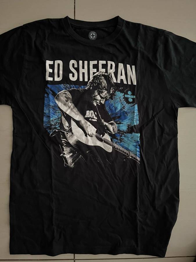 Music Concert Memorablia Ed Sheeran Concert T-Shirt: Divide World Tour Size XL