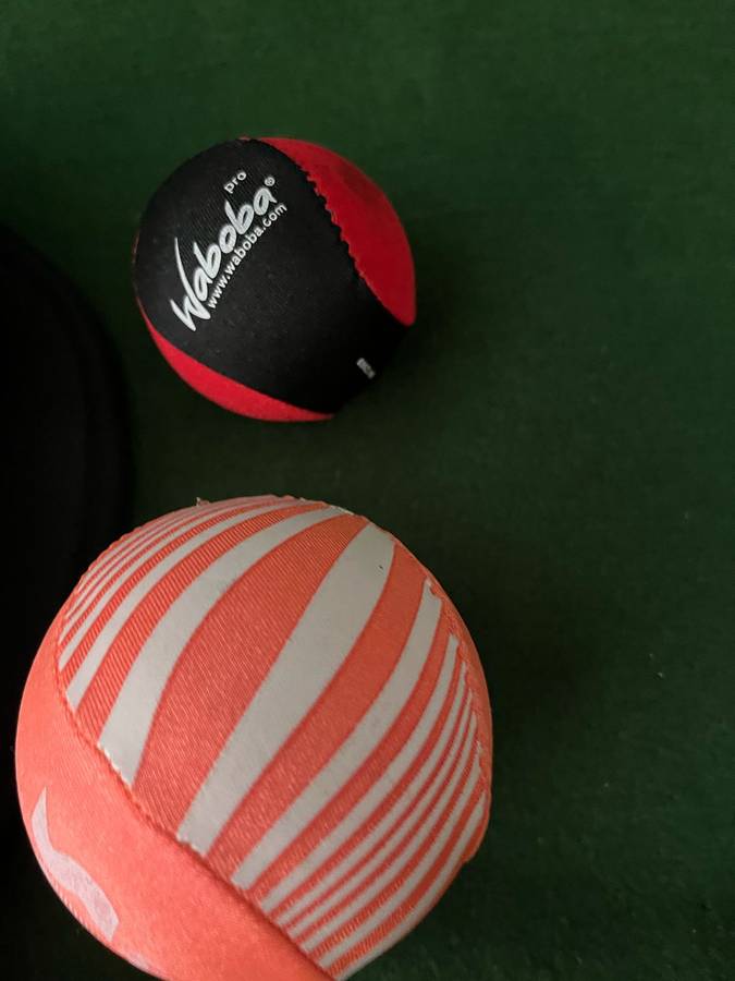 Water game Balls : Waboba balls plus glove : two balls - excellent sports items