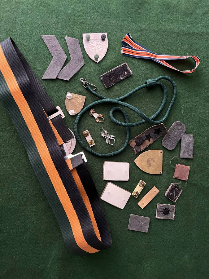 SADF : SA Infantry Job lot : Badges / Rank / Stable belt etc