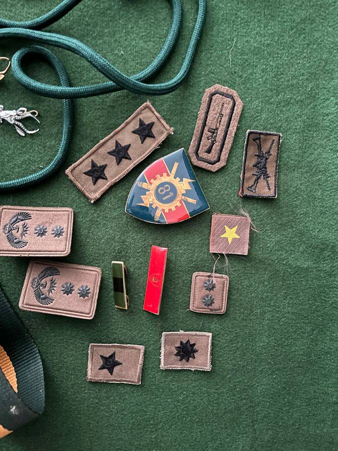 SADF : SA Infantry Job lot : Badges / Rank / Stable belt etc