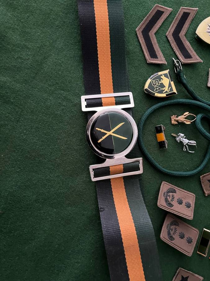 SADF : SA Infantry Job lot : Badges / Rank / Stable belt etc
