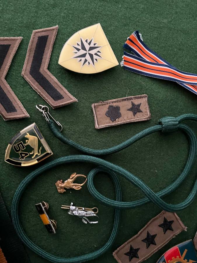 SADF : SA Infantry Job lot : Badges / Rank / Stable belt etc