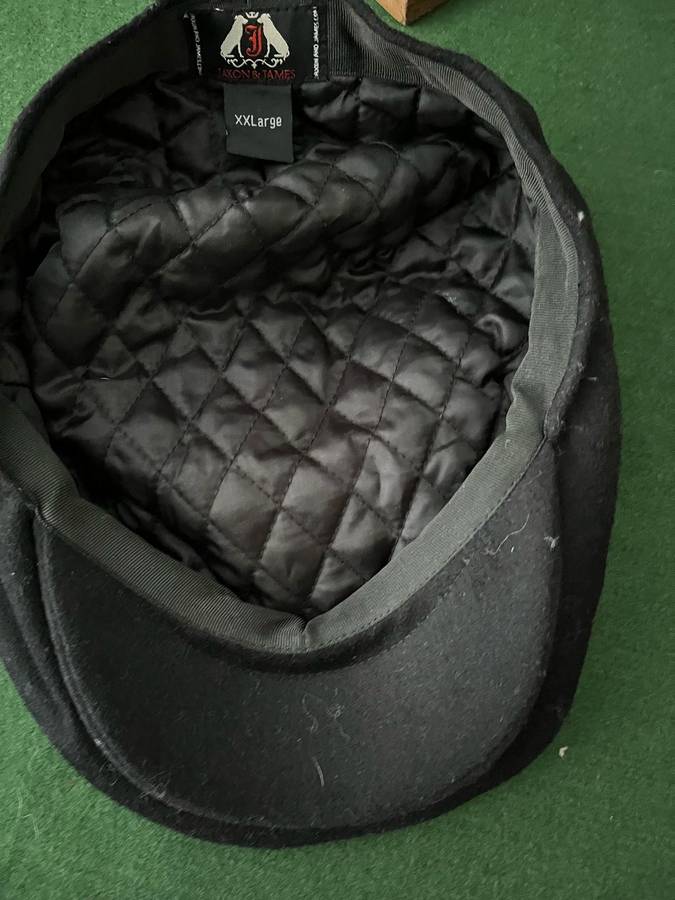 Trendy Cap /  Hat : Irish Flat Cap : Black - Irish imported - XXL - never been worn