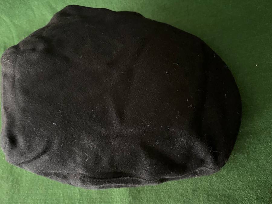 Trendy Cap /  Hat : Irish Flat Cap : Black - Irish imported - XXL - never been worn