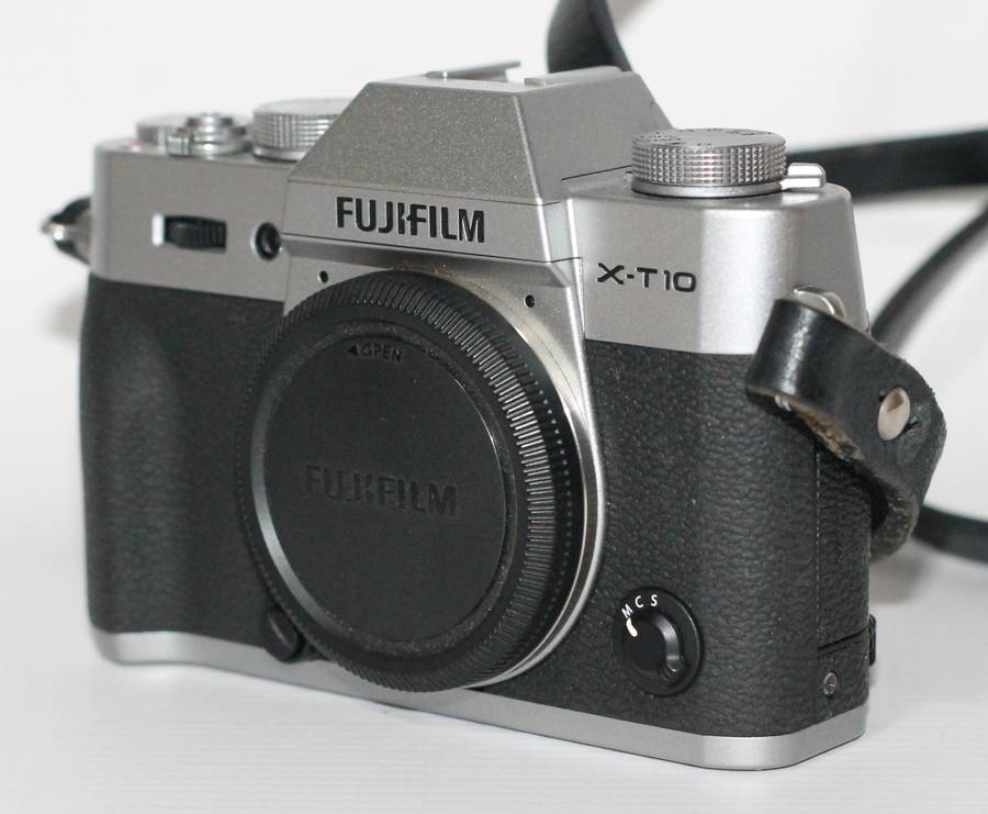 Fujifilm X-T10 Mirrorless Camera Body (Silver)