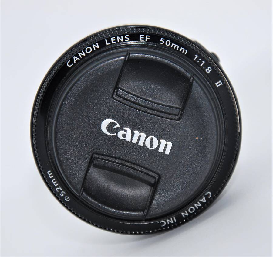 CANON EF 50MM F/1.8 II LENS IN EXCELLENT CONDITION