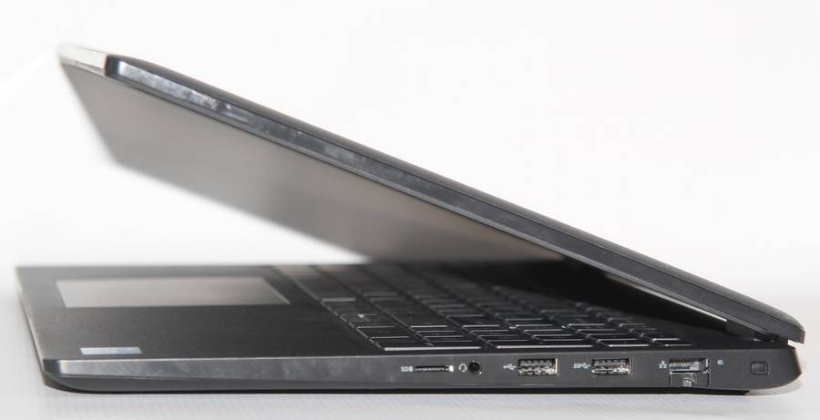 Dell Latitude 3520 Intel Core i5-1135G7 @2.40GHz.16GB RAM,256GB SSD, INTEL IRIS Xe Graphics, 15"FHD