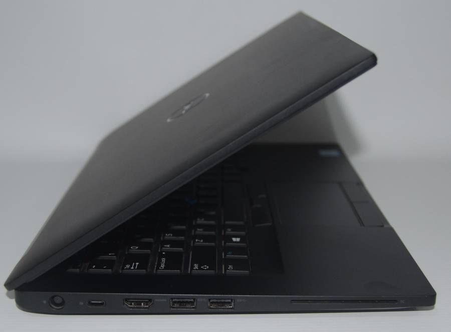 Dell Latitude 7490, Intel Core i7-8565U @1.90GHz,16GB Ram. 512GB SSD, 14" Full HD , Win 11