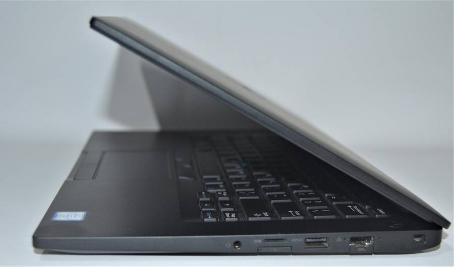 Dell Latitude 7490, Intel Core i7-8565U @1.90GHz,16GB Ram. 512GB SSD, 14" Full HD , Win 11