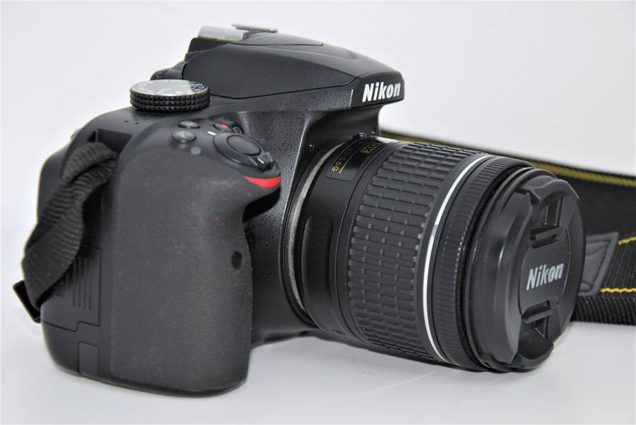 Nikon D3400 24MP DSLR ,FULL HD MOVIES with AF-P 18-55mm Lens ,VERY GOOD CONDITION. LOW SHUTTER(2050)