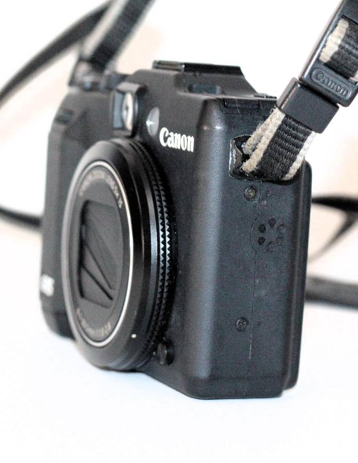 Canon PowerShot G15 12MP Digital Camera with 3-Inch LCD