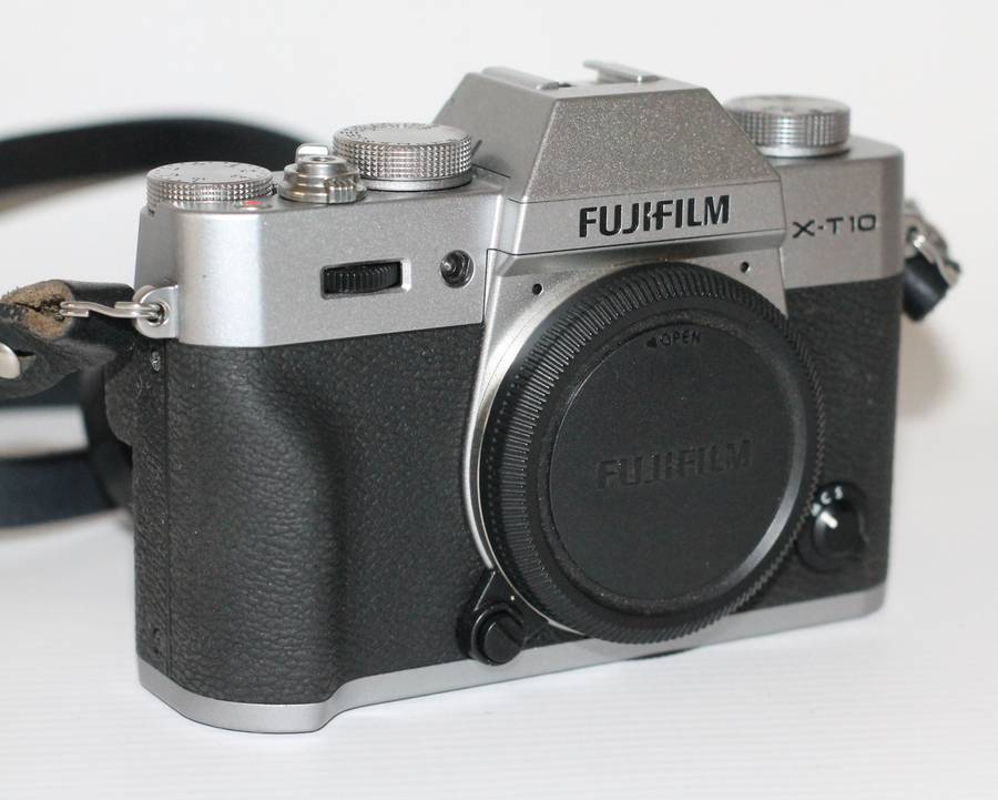 Fujifilm X-T10 Mirrorless Camera Body (Silver)