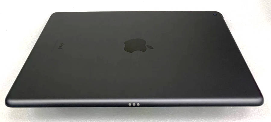 Apple iPad (9th Gen) | 10.2 Retina | A13 Chip | 64GB | Wi-Fi | 12MP Cam , NEW CONDITON , WITH BOX