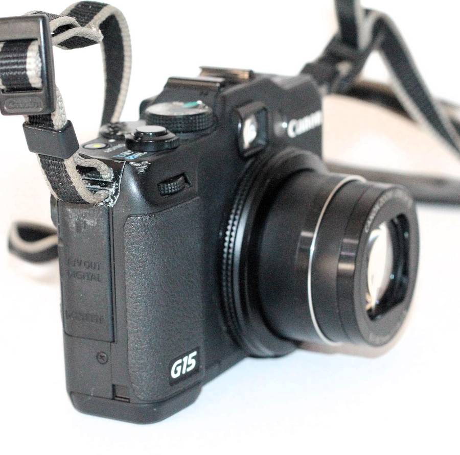 Canon PowerShot G15 12MP Digital Camera with 3-Inch LCD