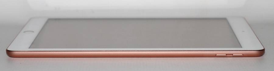 Apple  iPad 6th Gen 9.7-inch Wi-Fi 128GB