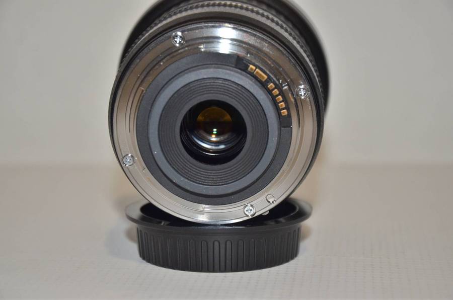 Canon EF-S 10-22mm f/3.5-4.5 USM Lens