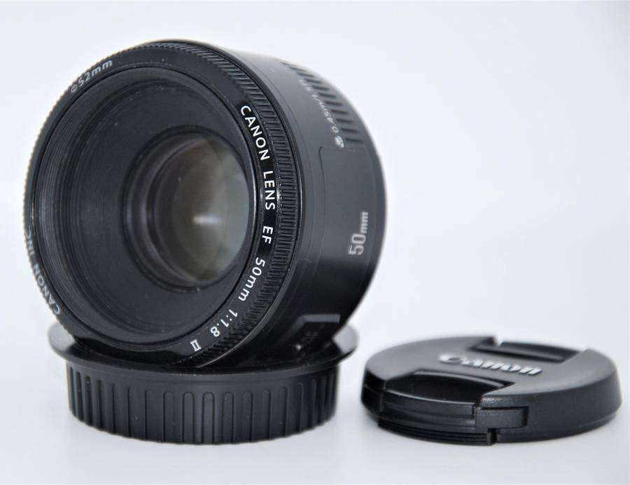 CANON EF 50MM F/1.8 II LENS IN EXCELLENT CONDITION