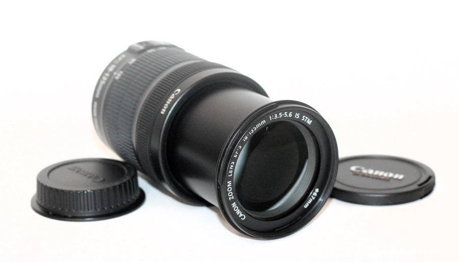 Canon EF-S 18-135mm f/3.5-5.6 IS STM