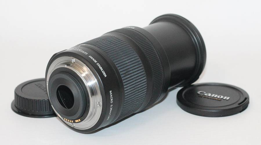 Canon EF-S 18-135mm f/3.5-5.6 IS STM