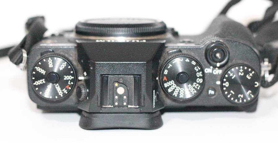 FUJIFILM X-T2 Mirrorless Digital Camera Body , Very Low Shutter Count , 13 on The Clock
